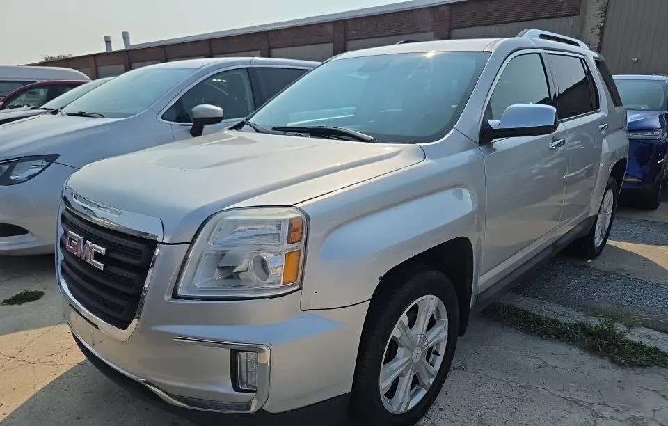 2017 GMC TERRAIN SLT - 1