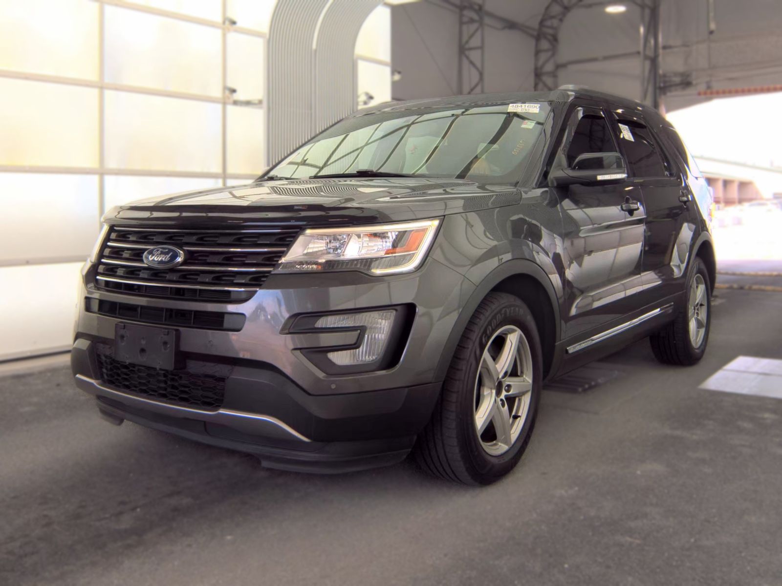 2017 FORD EXPLORER XLT - 1