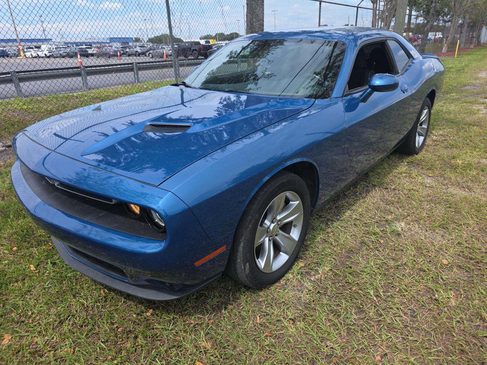 2022 DODGE CHALLENGER SXT - 1