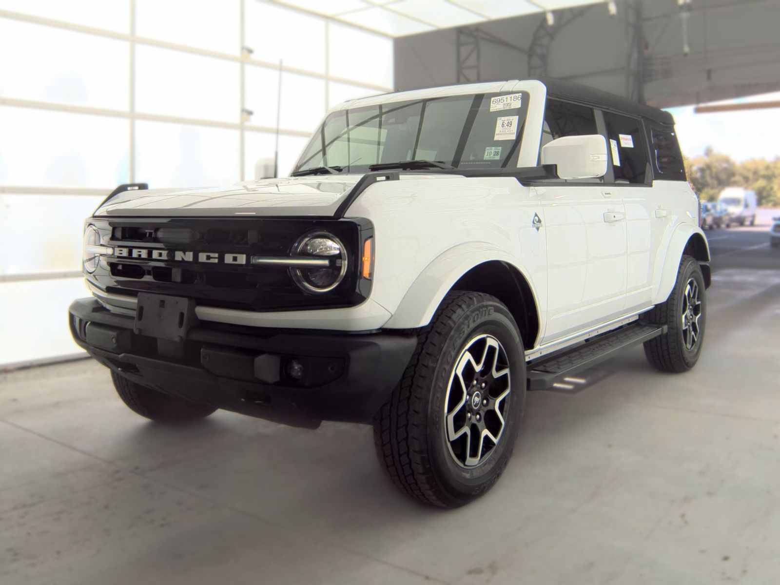 2023 FORD BRONCO OUTER Banks - 1