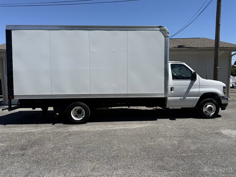 2025 FORD E-450 Base - 1