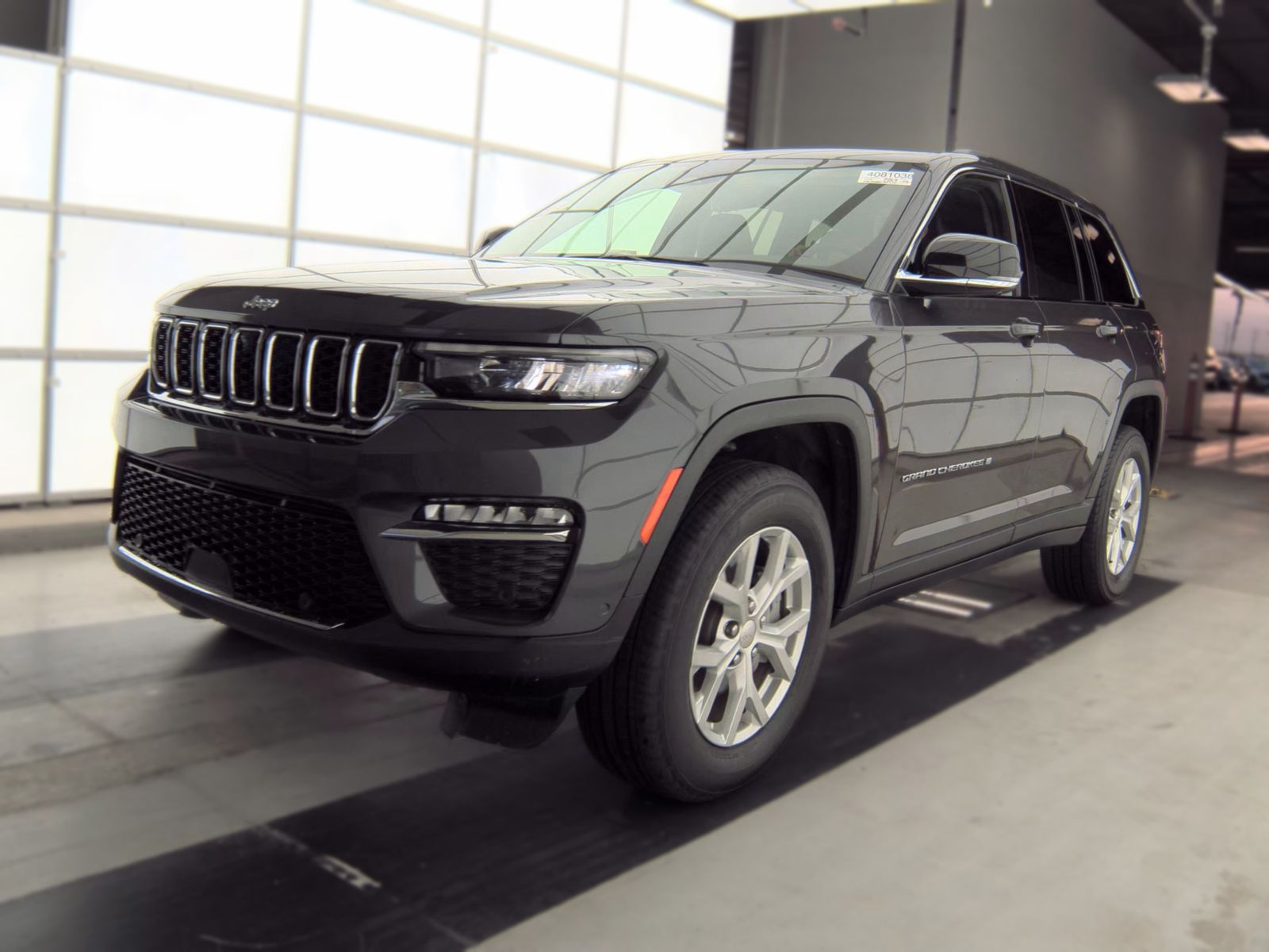 2023 JEEP GRAND CHEROKEE Limited - 1