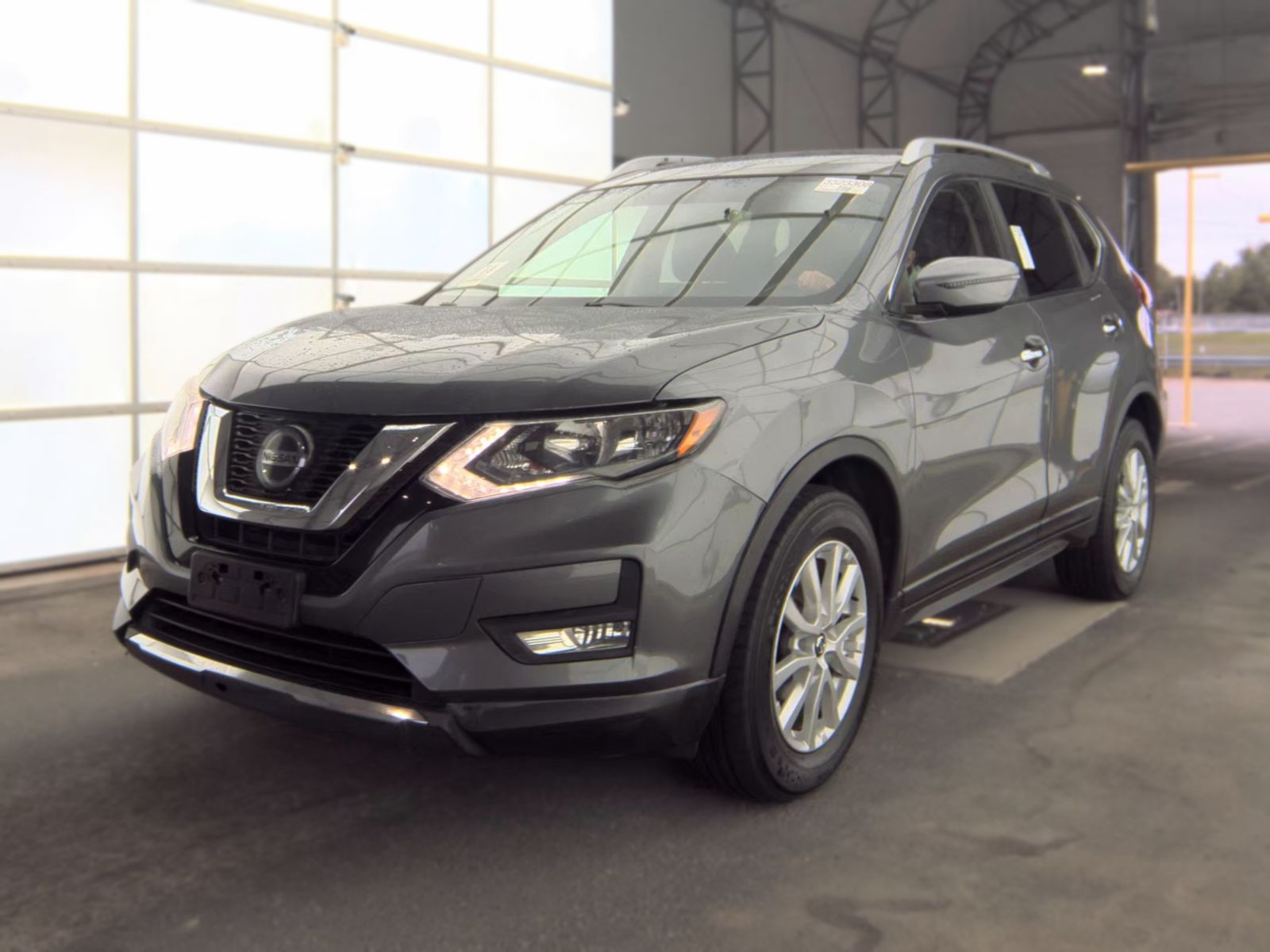 2018 NISSAN ROGUE SV - 1