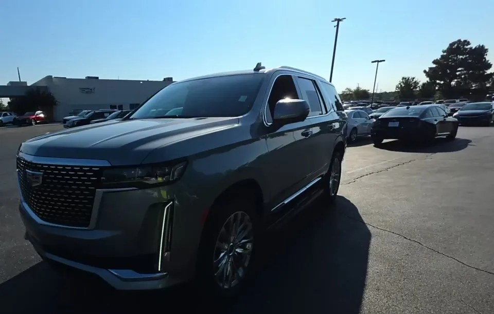 2023 CADILLAC ESCALADE PREMIUM Luxury - 1
