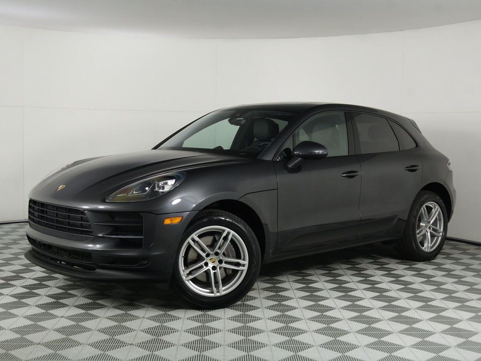 2021 PORSCHE MACAN Base - 1