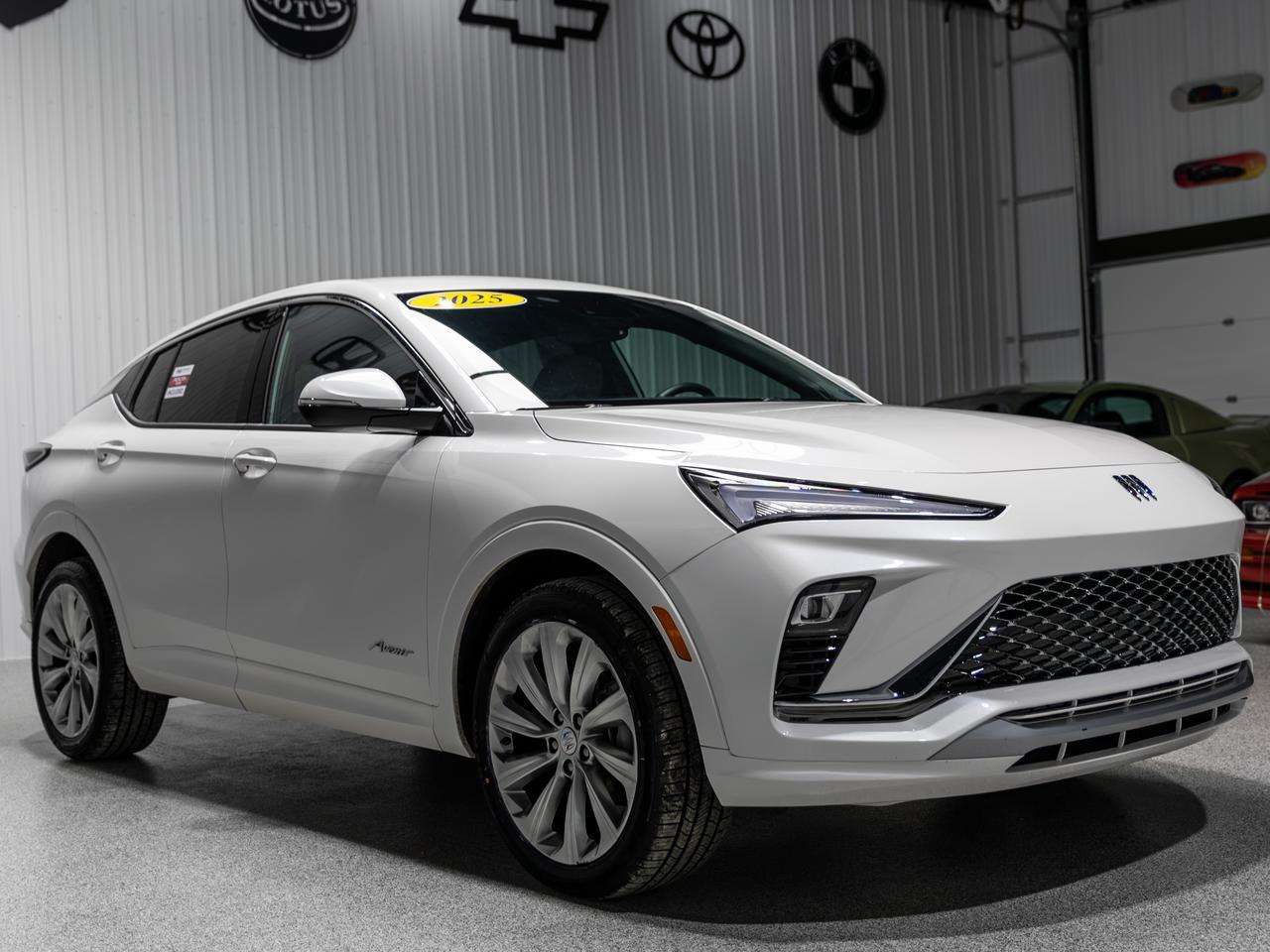 2025 BUICK ENVISTA Avenir - 1