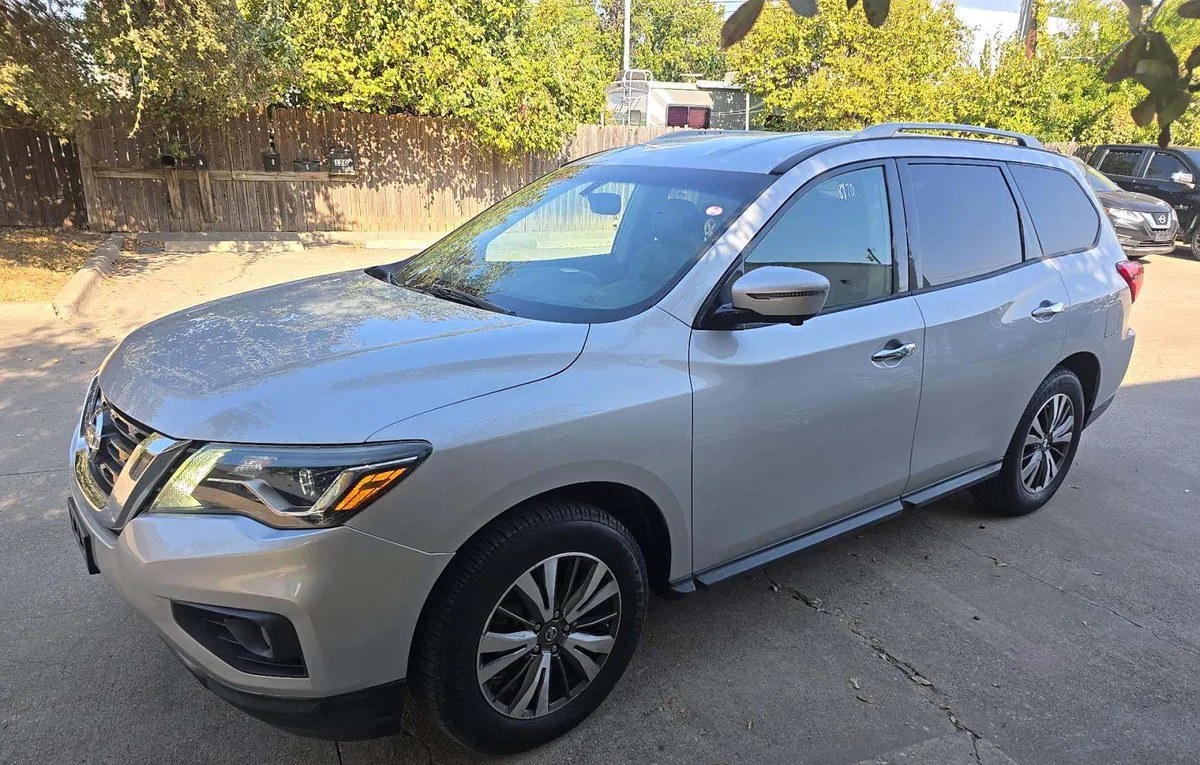 2017 NISSAN PATHFINDER SL - 1