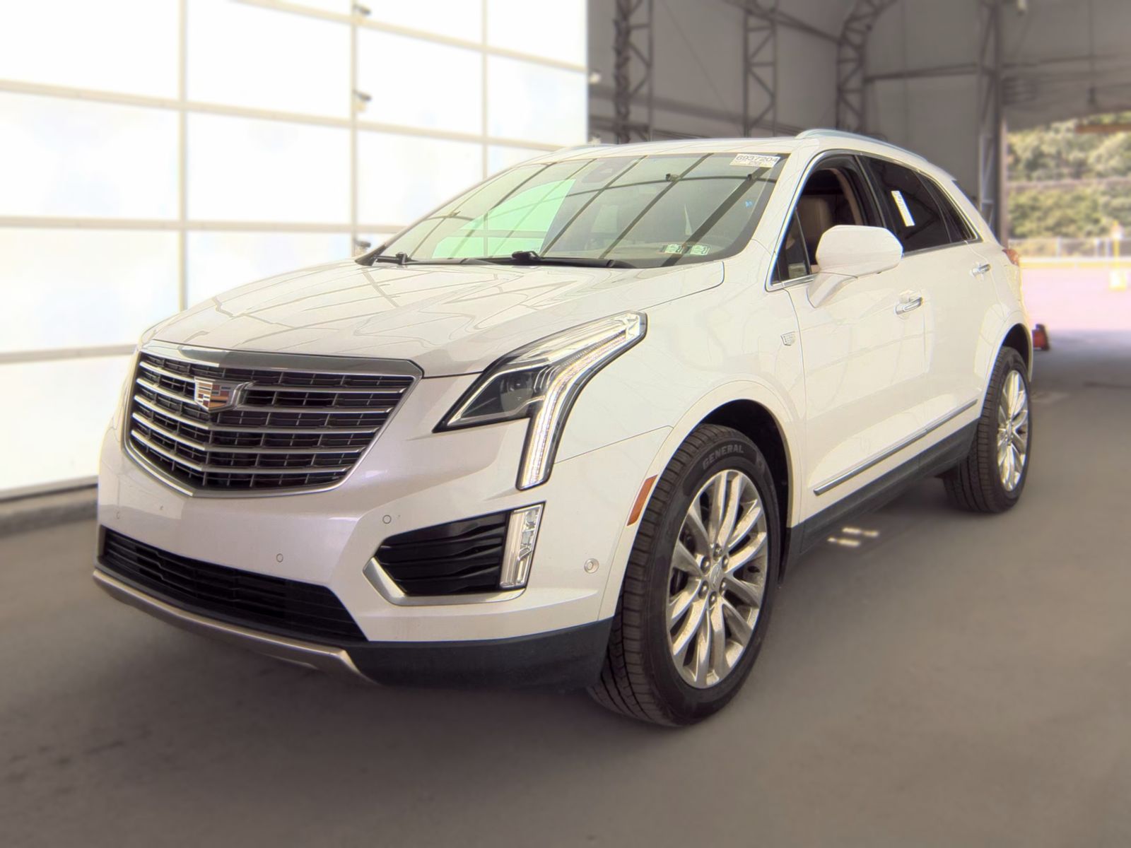 2018 CADILLAC XT5 Platinum - 1