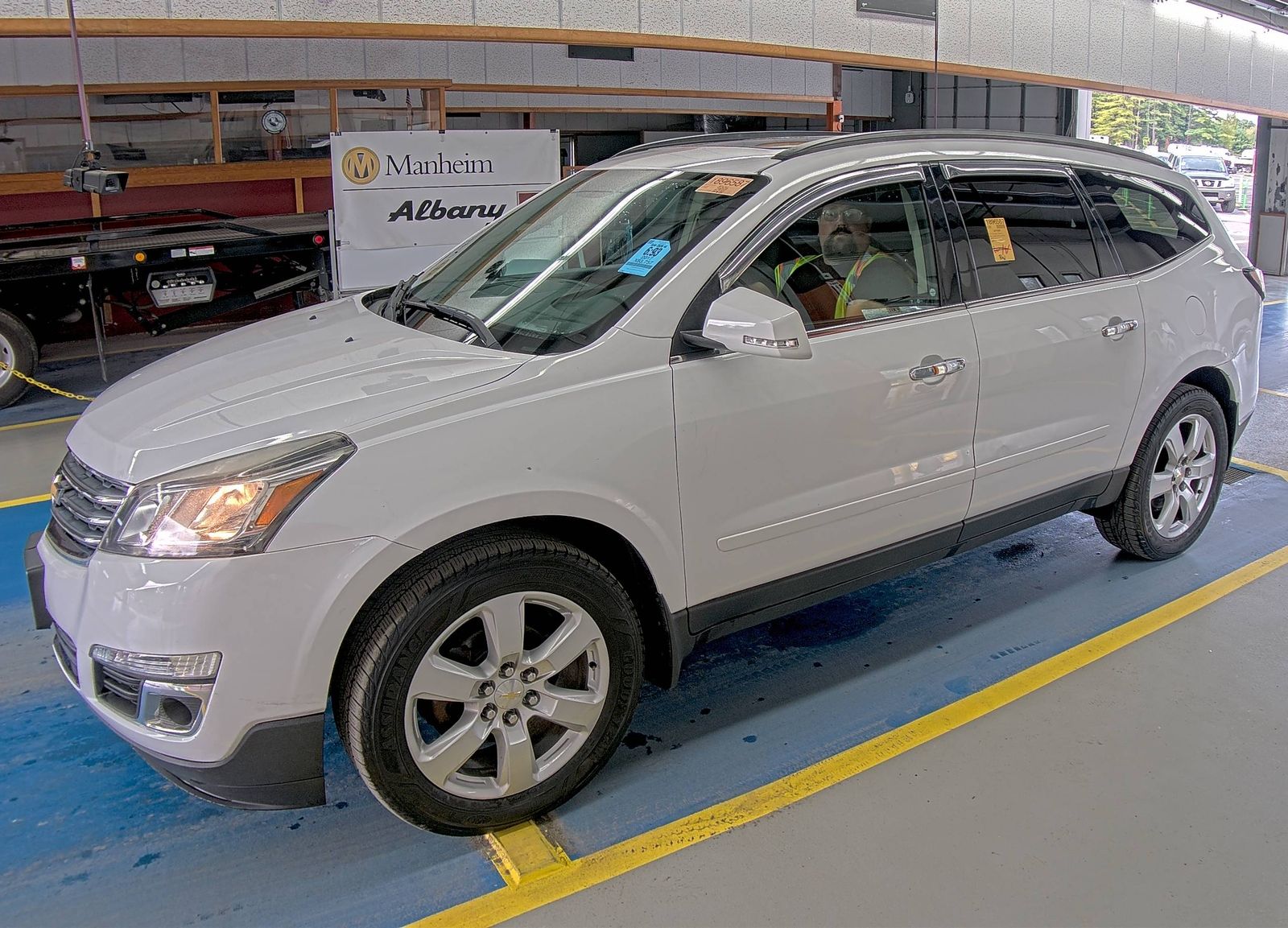 2017 CHEVROLET TRAVERSE LT - 1