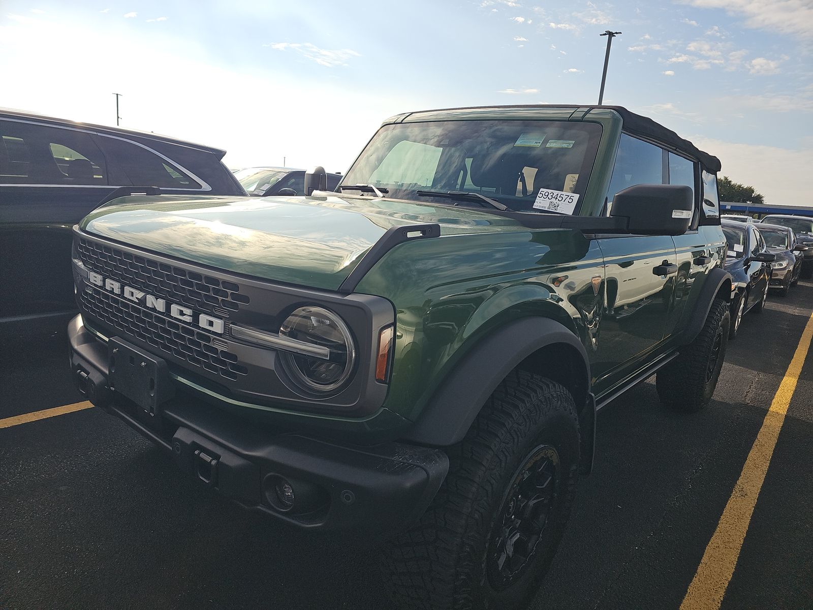 2022 FORD BRONCO Badlands - 1