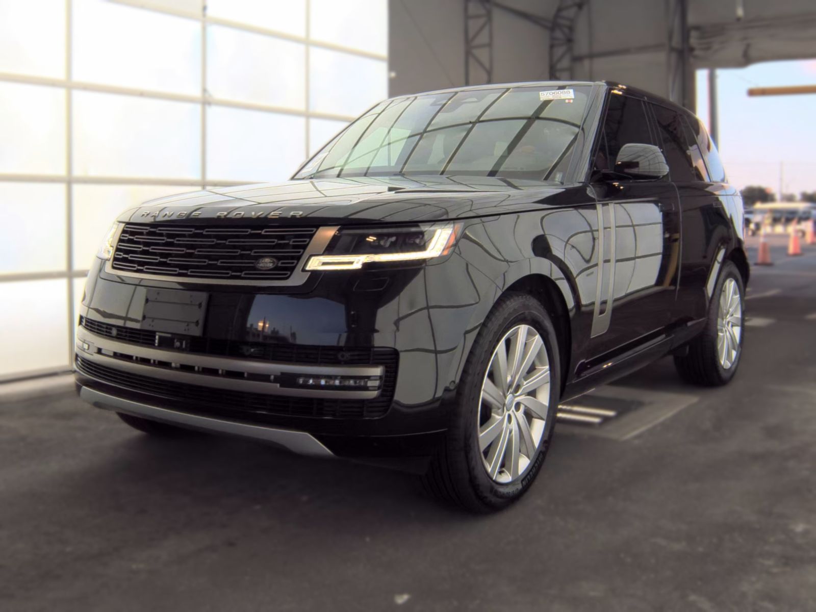 2024 LAND ROVER RANGE ROVER SE - 1