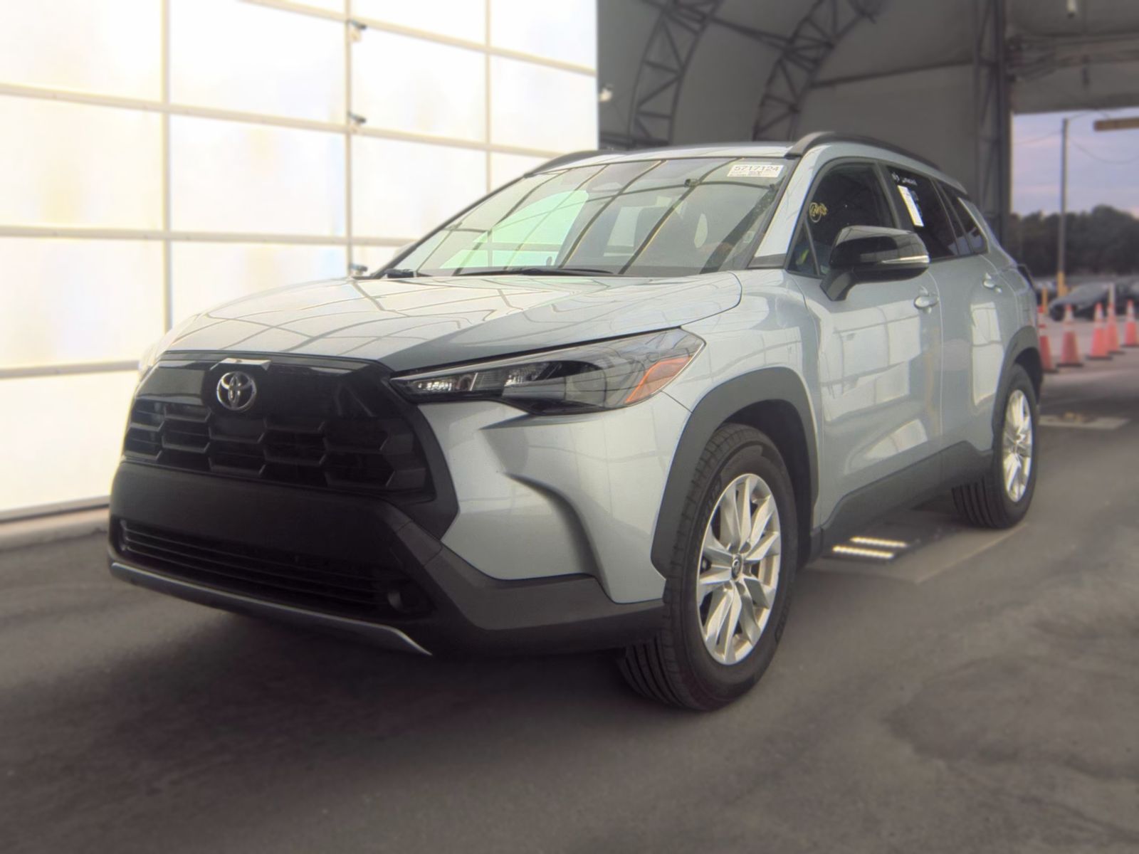 2026 TOYOTA COROLLA CROSS LE - 1