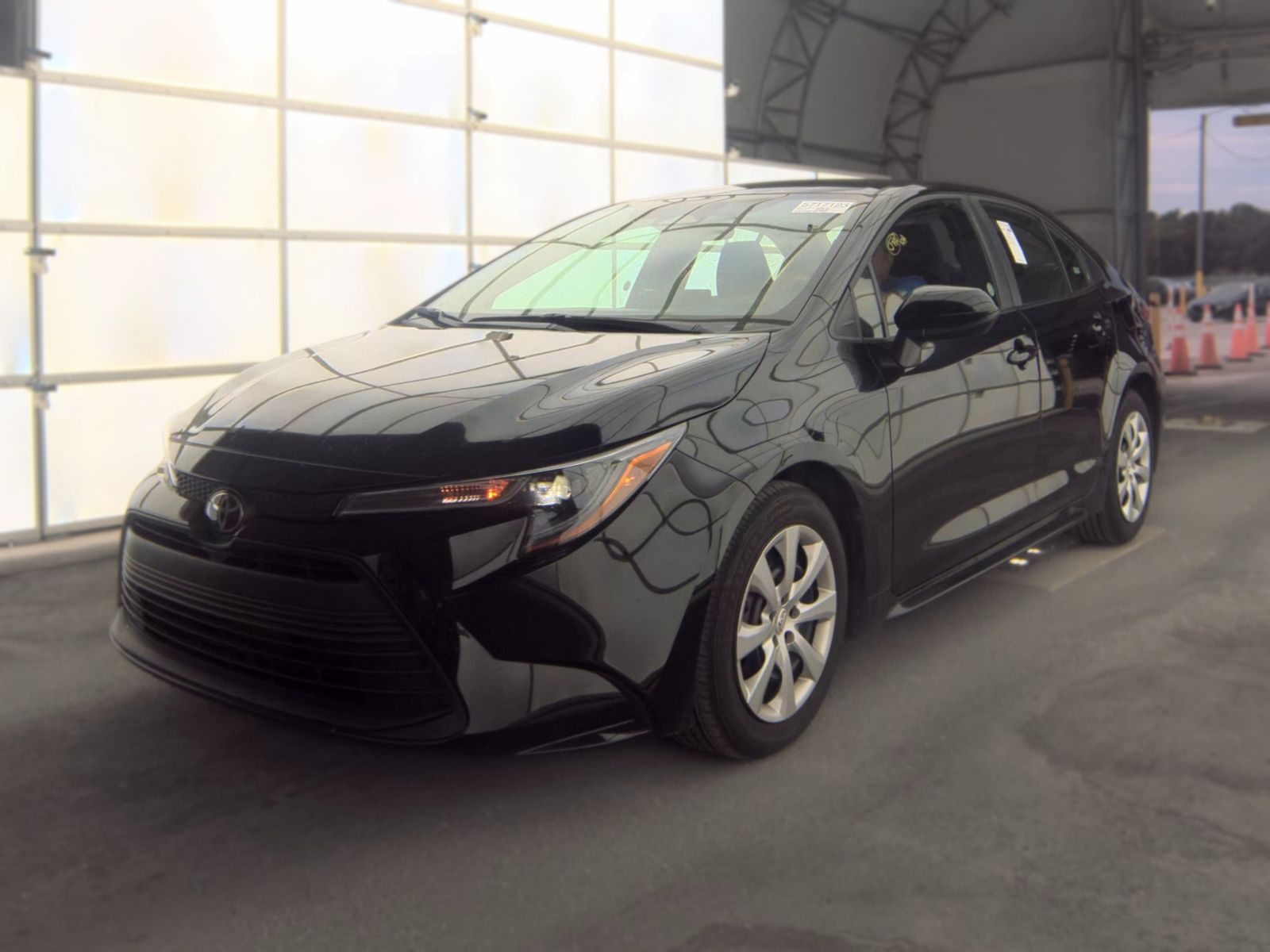 2025 TOYOTA COROLLA LE - 1