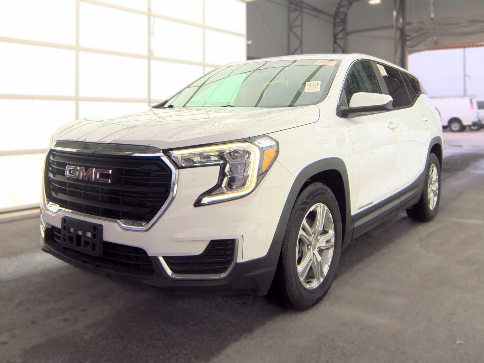 2023 GMC TERRAIN SLE - 1