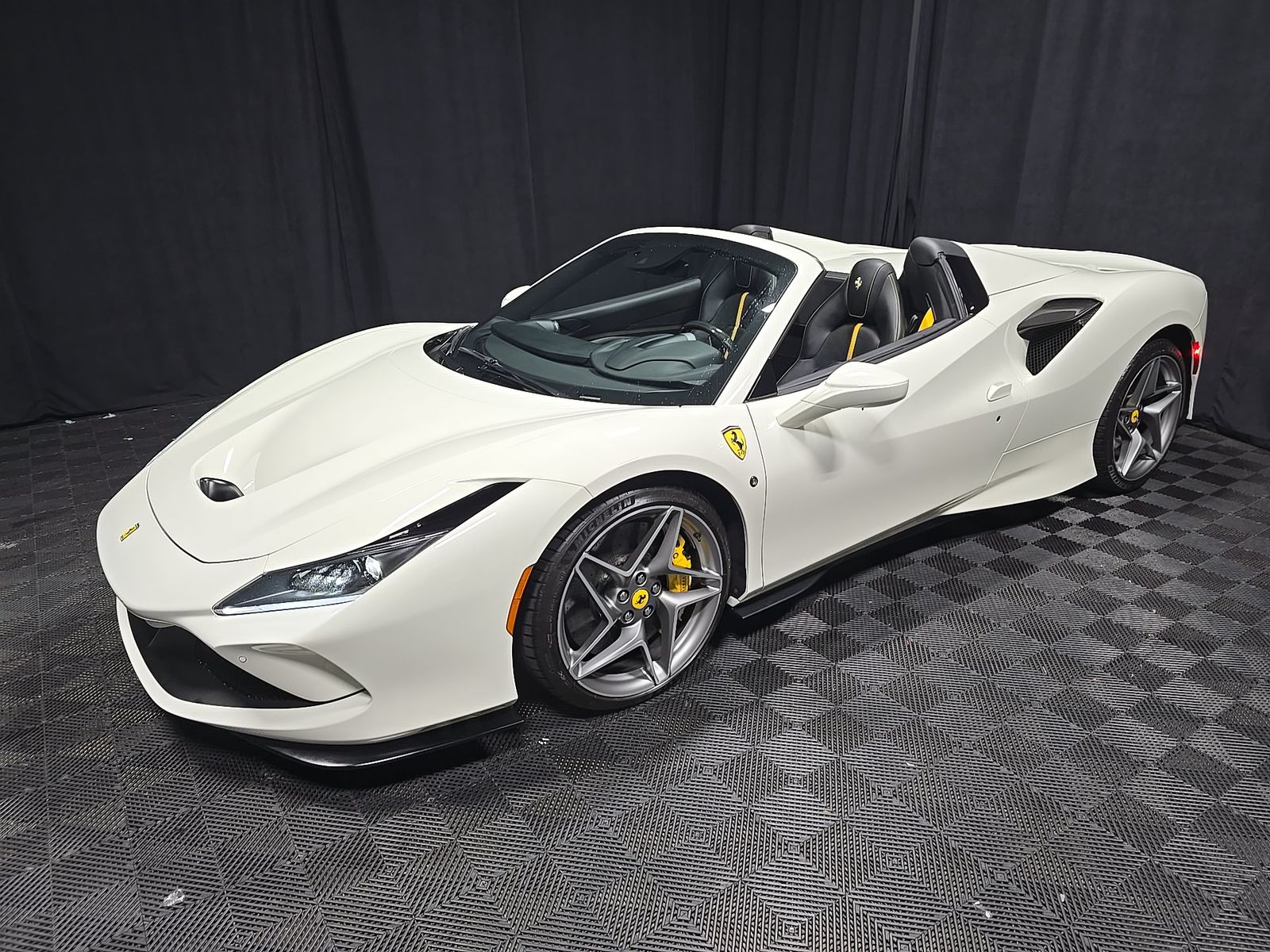 2021 FERRARI F8 Base - 1
