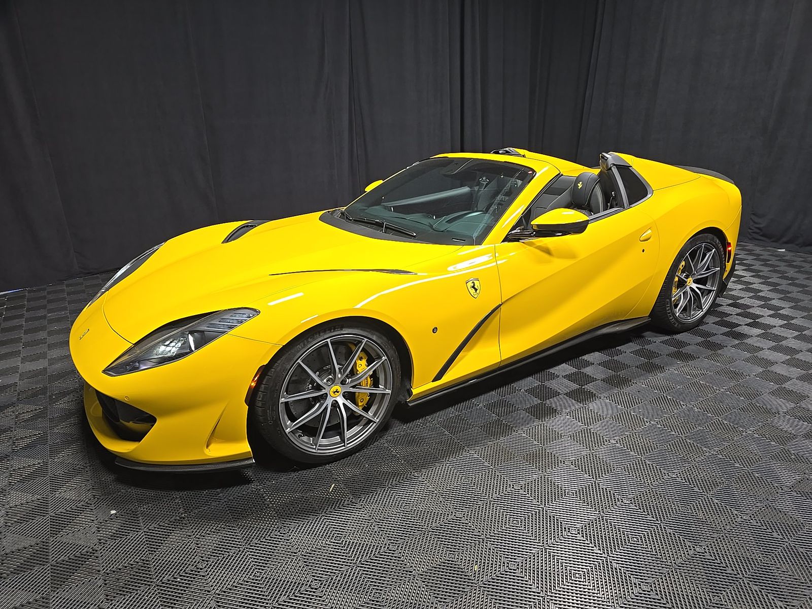 2023 FERRARI 812 GTS - 1