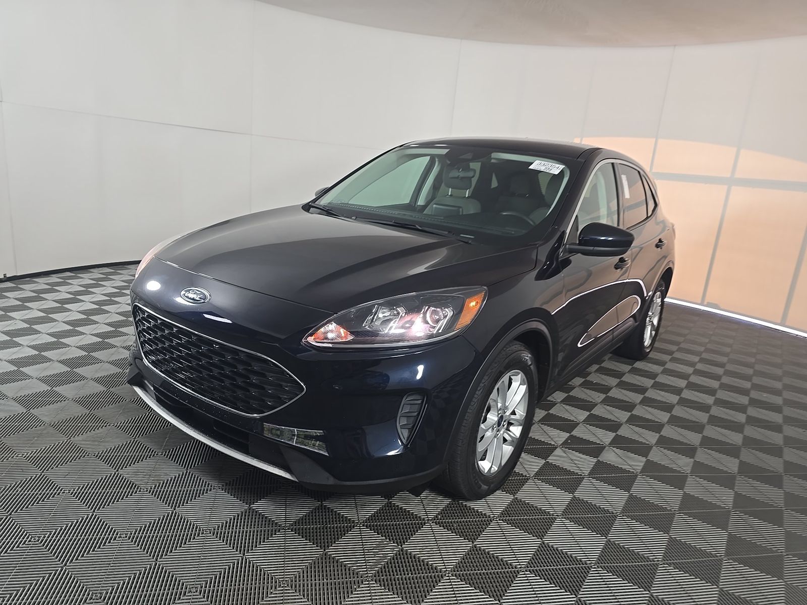 2021 FORD ESCAPE SE - 1