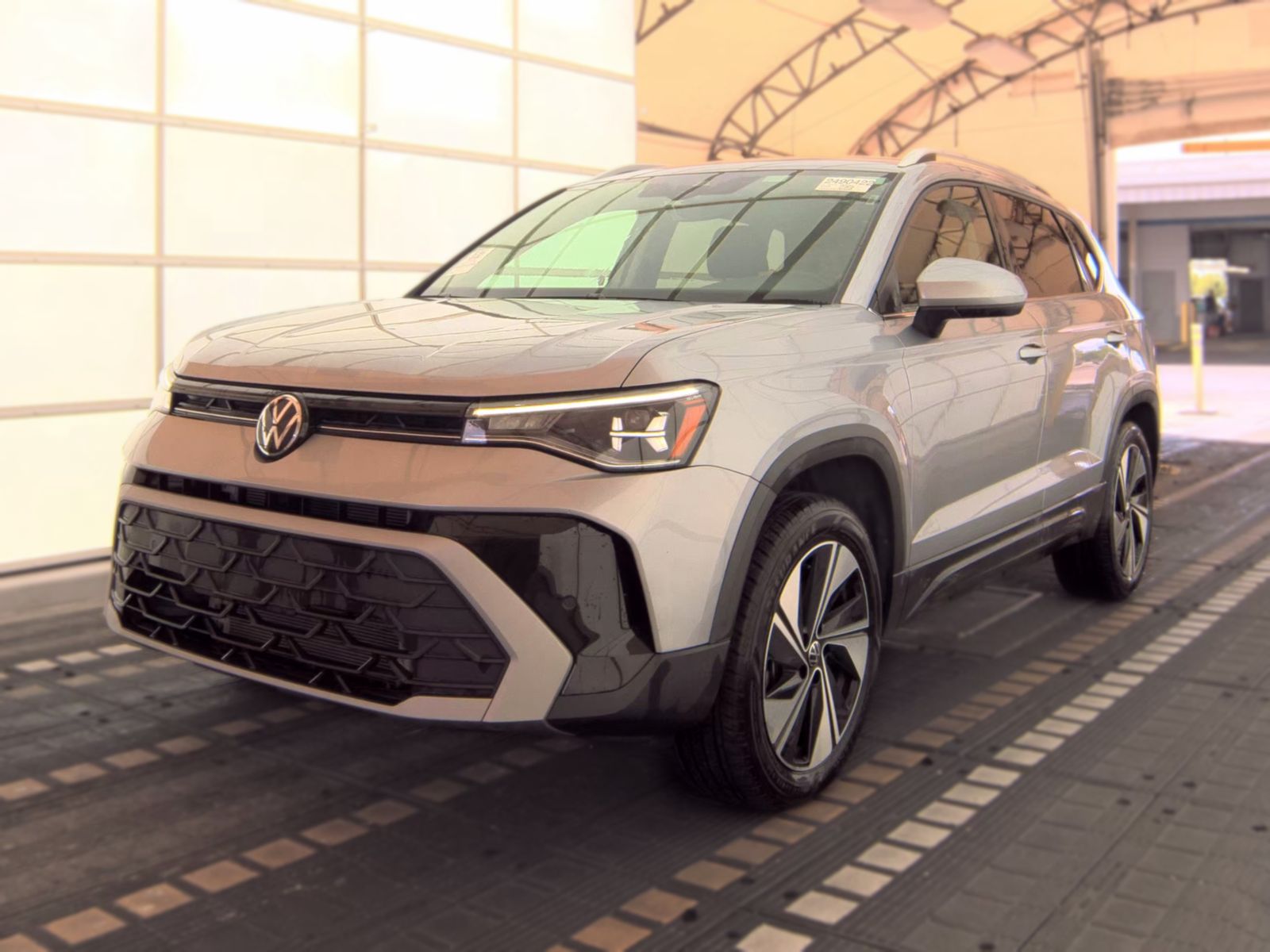 2025 VOLKSWAGEN TAOS SE - 1
