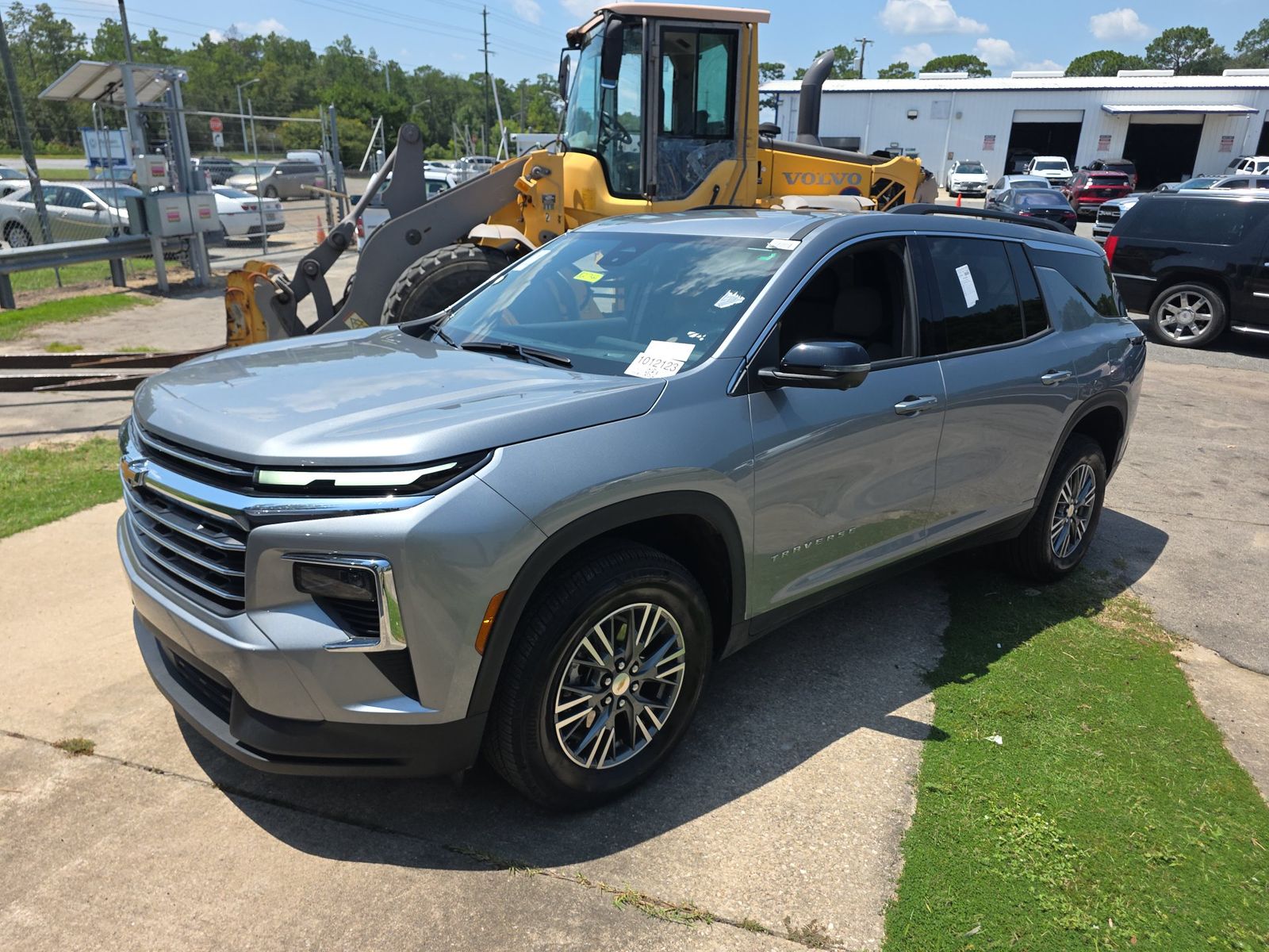 2024 CHEVROLET TRAVERSE LT - 1