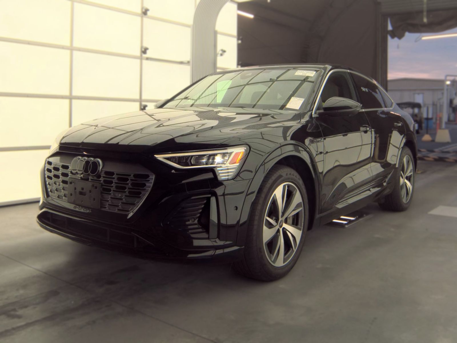 2024 AUDI Q8 E-TRON PREMIUM Plus - 1
