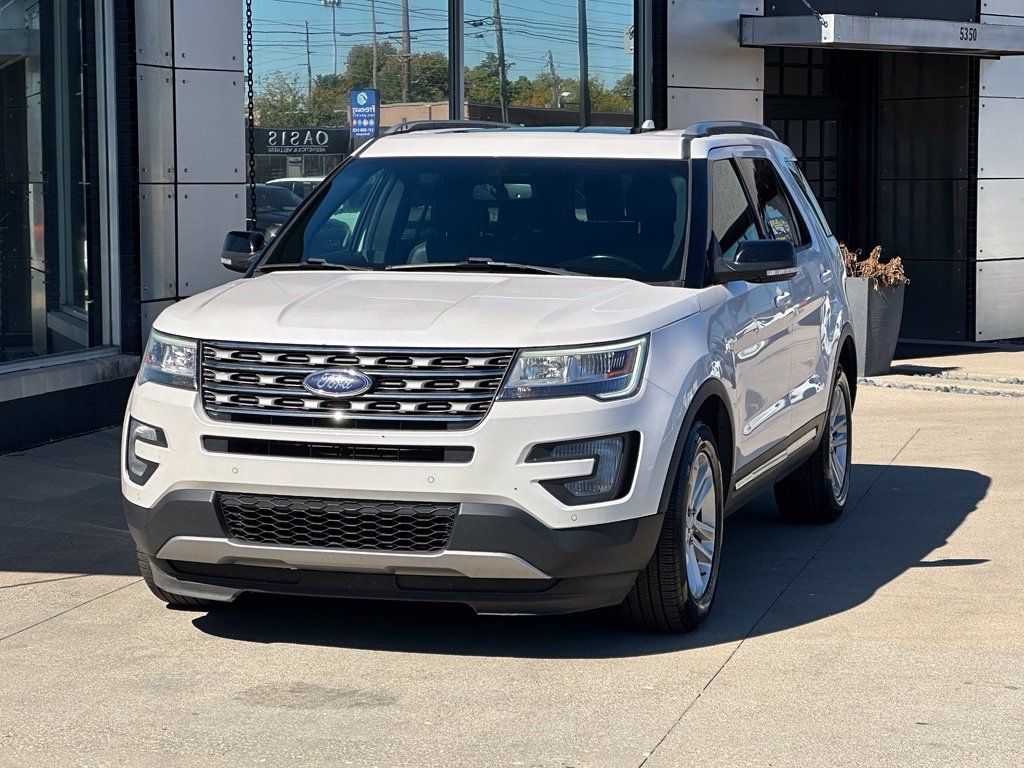 2017 FORD EXPLORER XLT - 1