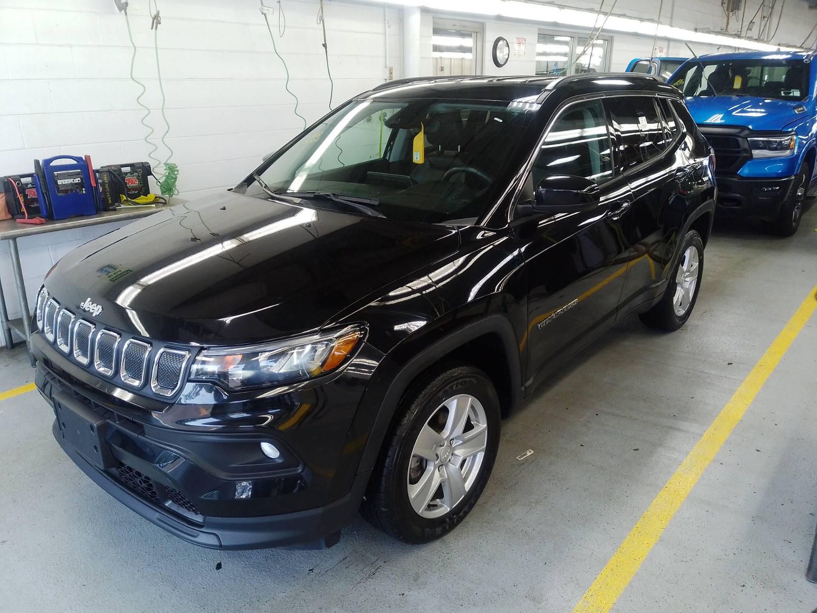 2022 JEEP COMPASS Latitude - 1