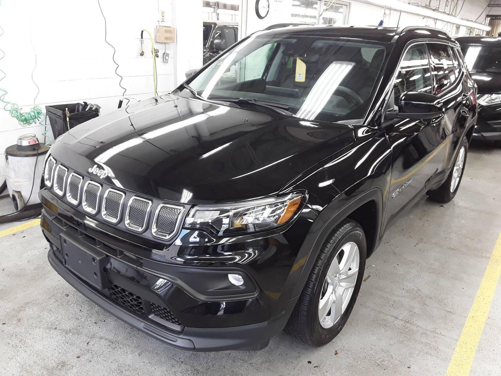 2022 JEEP COMPASS Latitude - 1