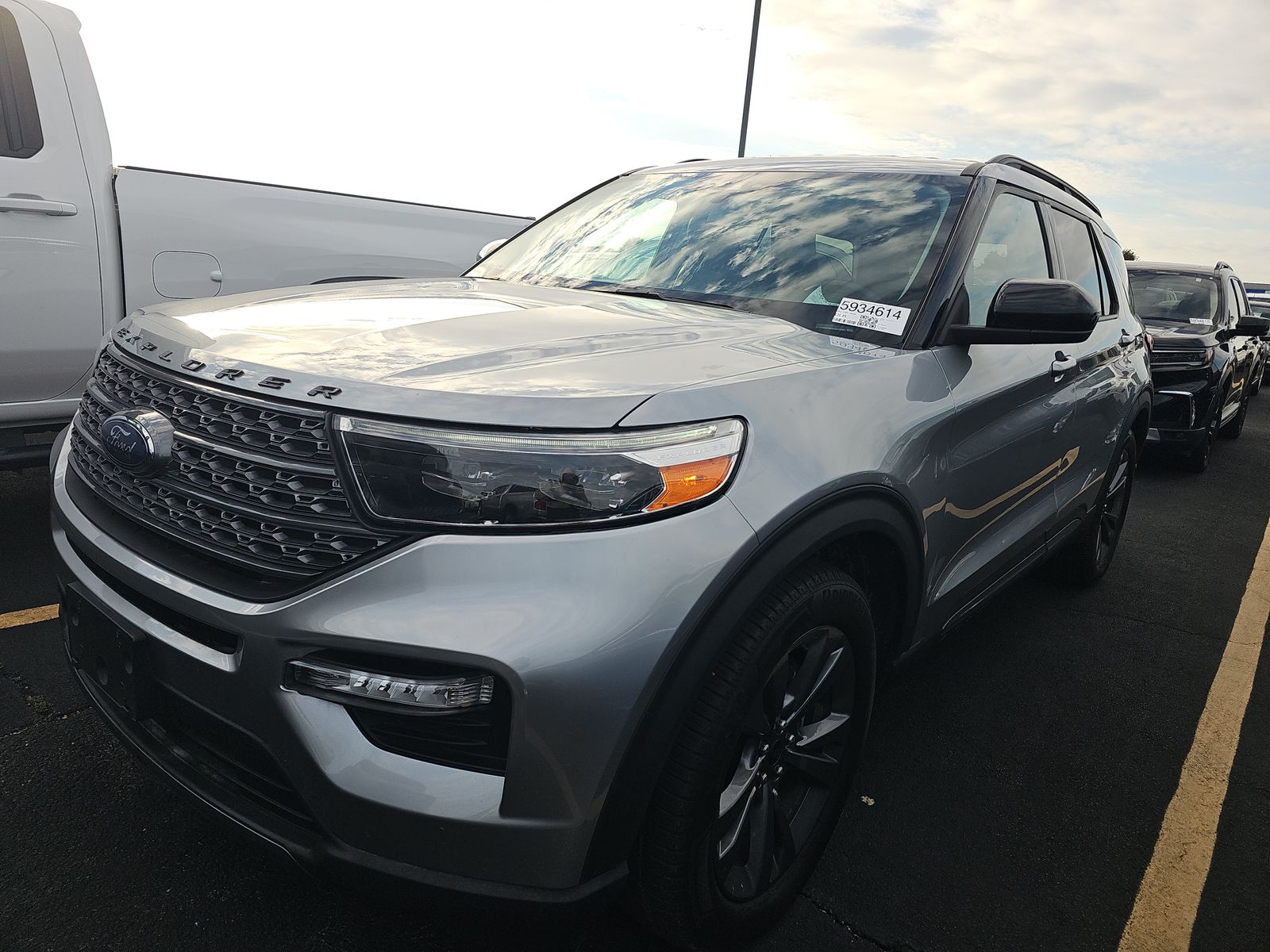 2023 FORD EXPLORER XLT - 1