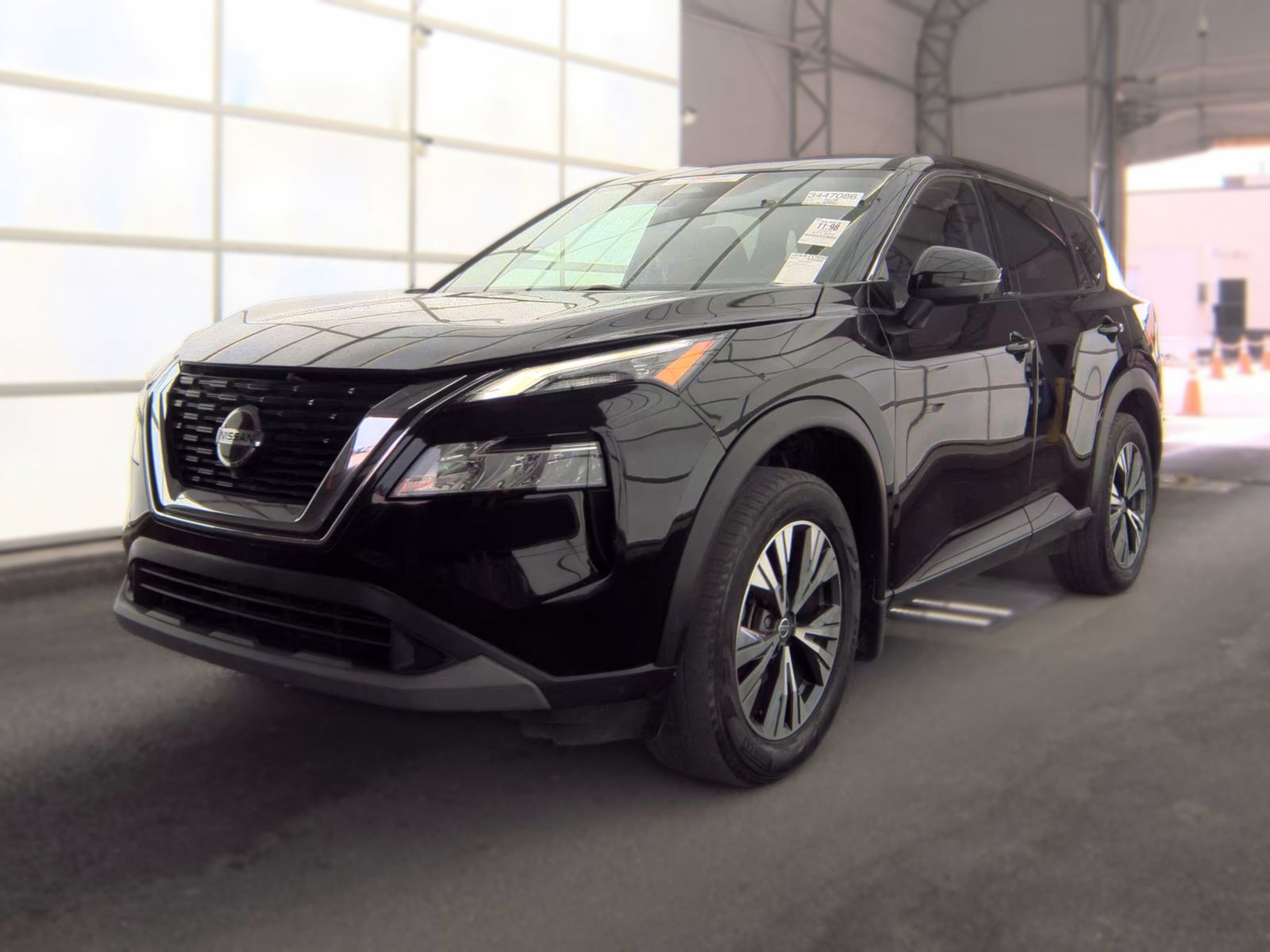 2021 NISSAN ROGUE SV - 1