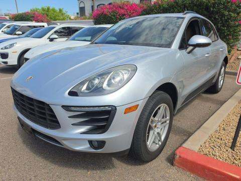 2017 PORSCHE MACAN Base - 1