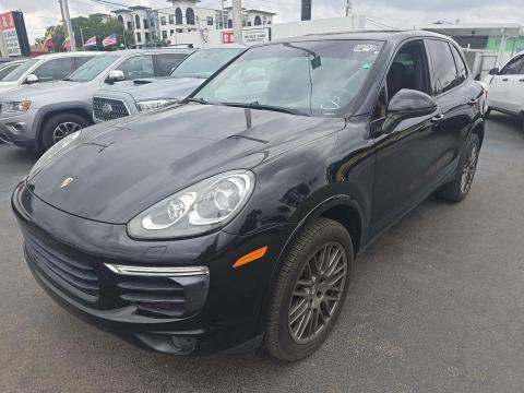 2017 PORSCHE CAYENNE PLATINUM Edition - 1