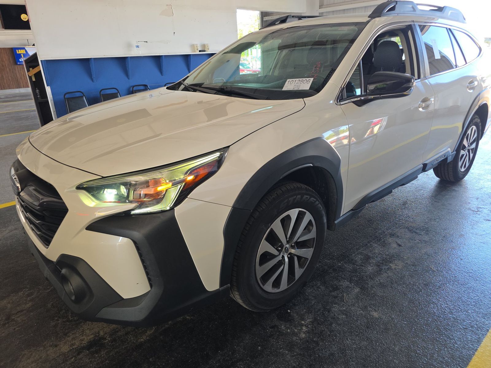 2023 SUBARU OUTBACK Premium - 1