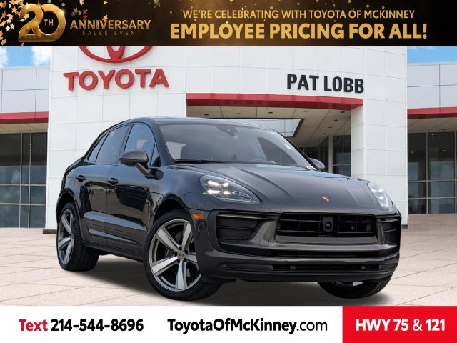2025 PORSCHE MACAN T - 1