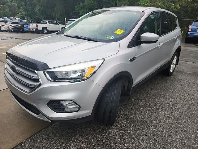 2017 FORD ESCAPE SE - 1