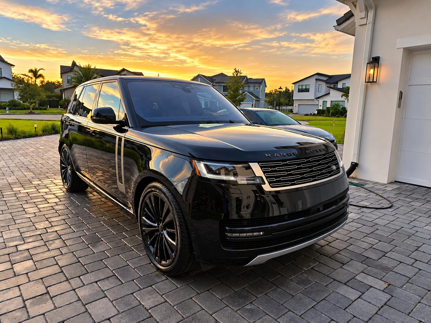 2023 LAND ROVER RANGE ROVER SE - 1