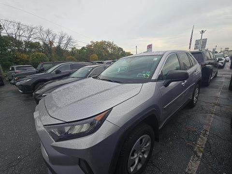 2022 TOYOTA RAV4 LE - 1