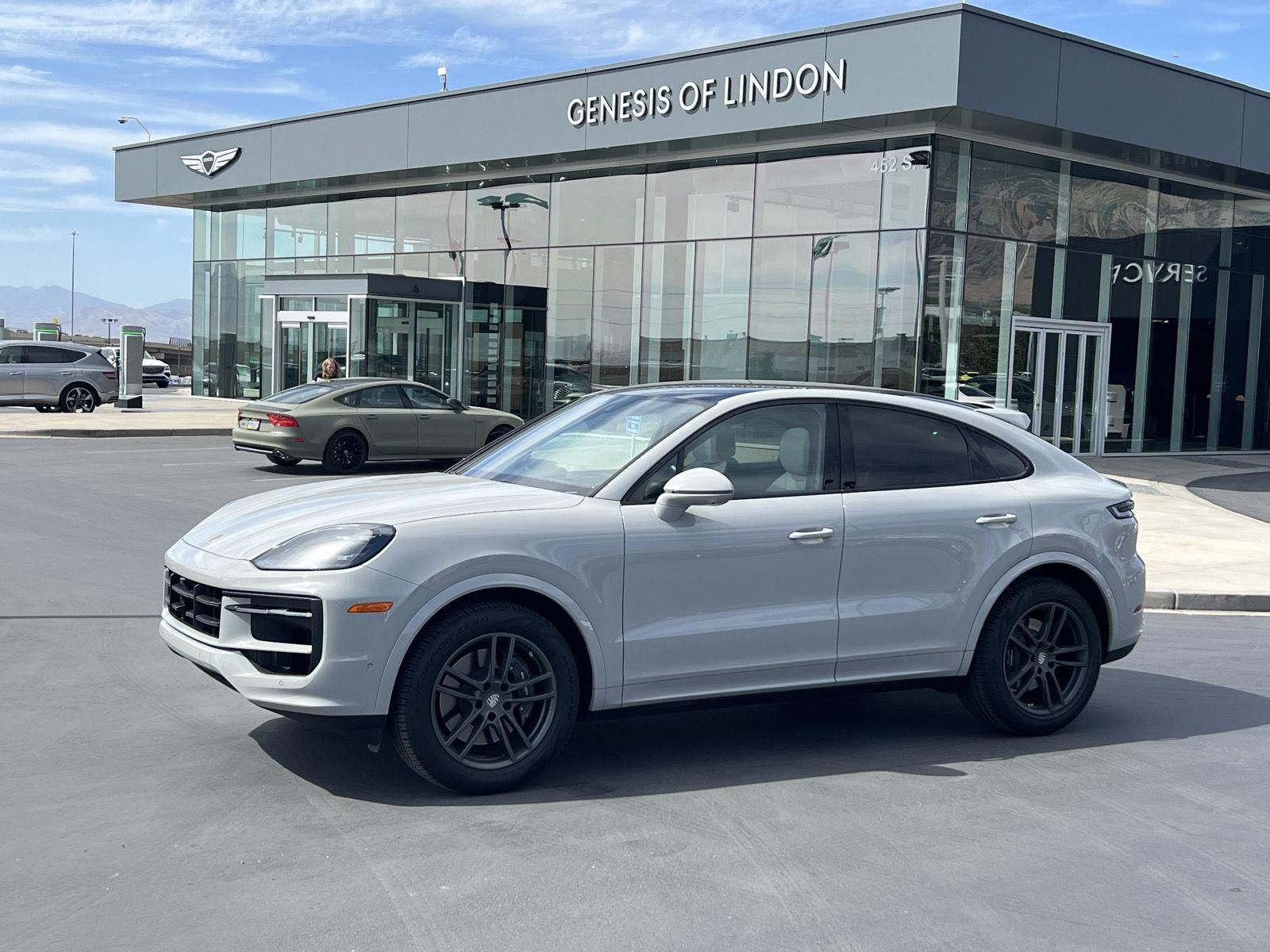 2024 PORSCHE CAYENNE Base - 1