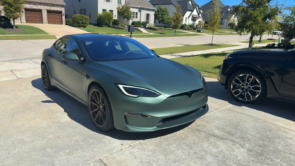2024 TESLA MODEL S Plaid - 1