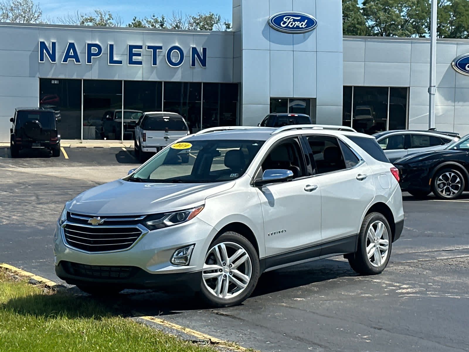2019 CHEVROLET EQUINOX Premier - 1