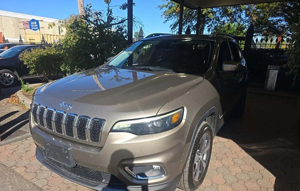 2021 JEEP CHEROKEE LIMITED - 1