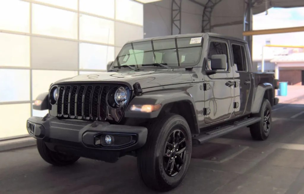 2022 JEEP GLADIATOR ALTITUDE CREW CAB MEDIUM BED - 1