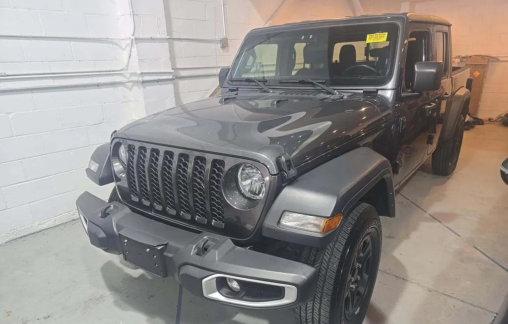 2023 JEEP GLADIATOR SPORT CREW CAB MEDIUM BED - 1