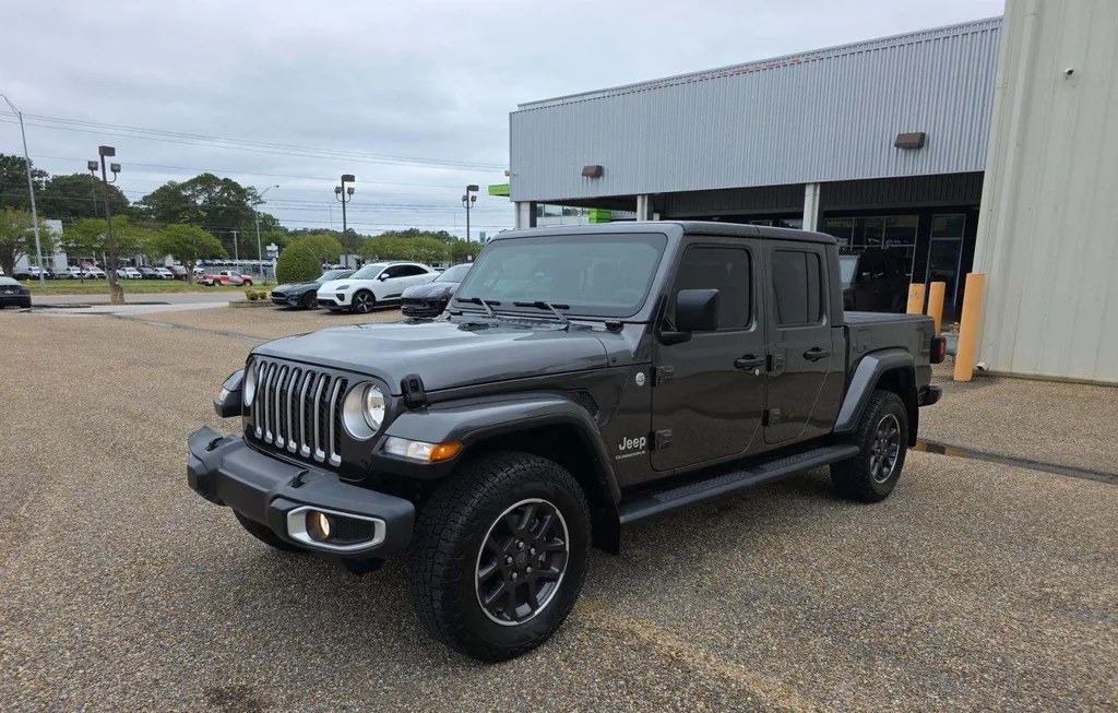 2023 JEEP GLADIATOR OVERLAND CREW CAB MEDIUM BED - 1