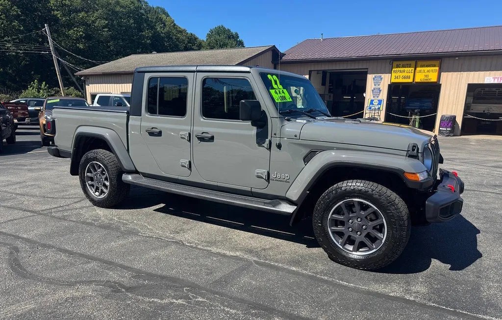 2022 JEEP GLADIATOR OVERLAND CREW CAB MEDIUM BED - 1