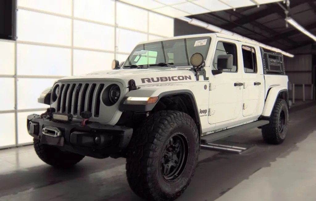 2020 JEEP GLADIATOR RUBICON CREW CAB MEDIUM BED - 1