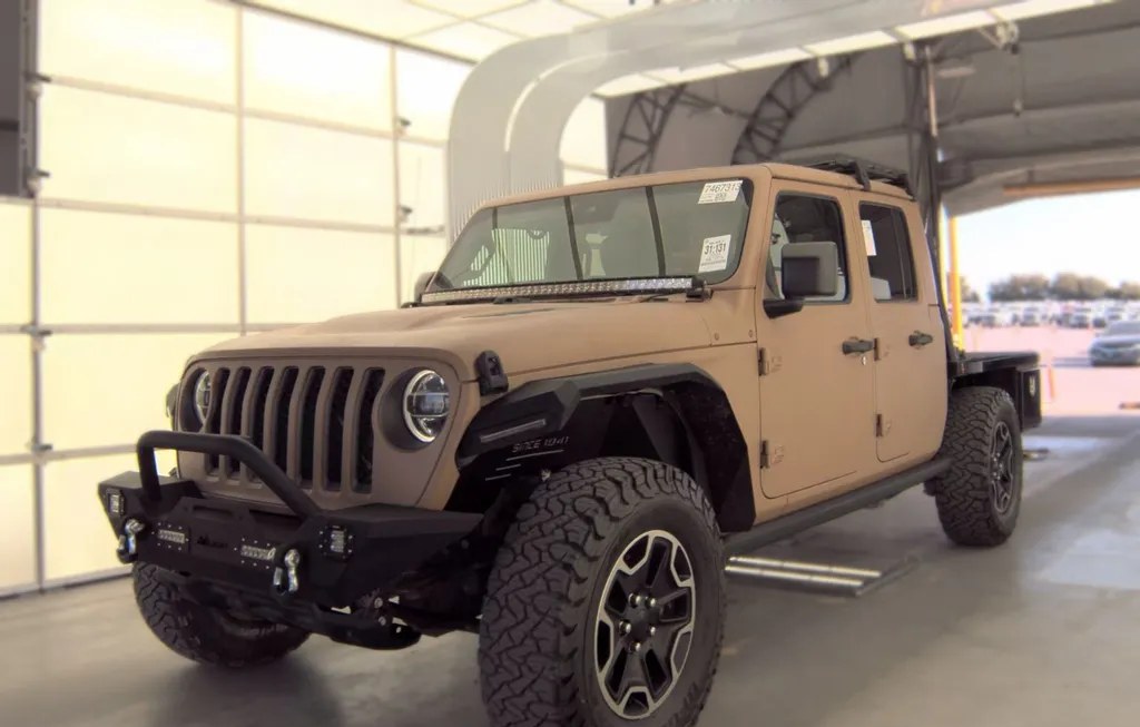 2020 JEEP GLADIATOR RUBICON CREW CAB MEDIUM BED - 1