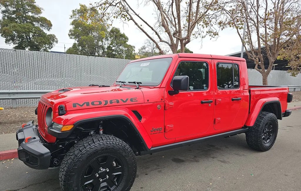 2023 JEEP GLADIATOR MOJAVE CREW CAB MEDIUM BED - 1