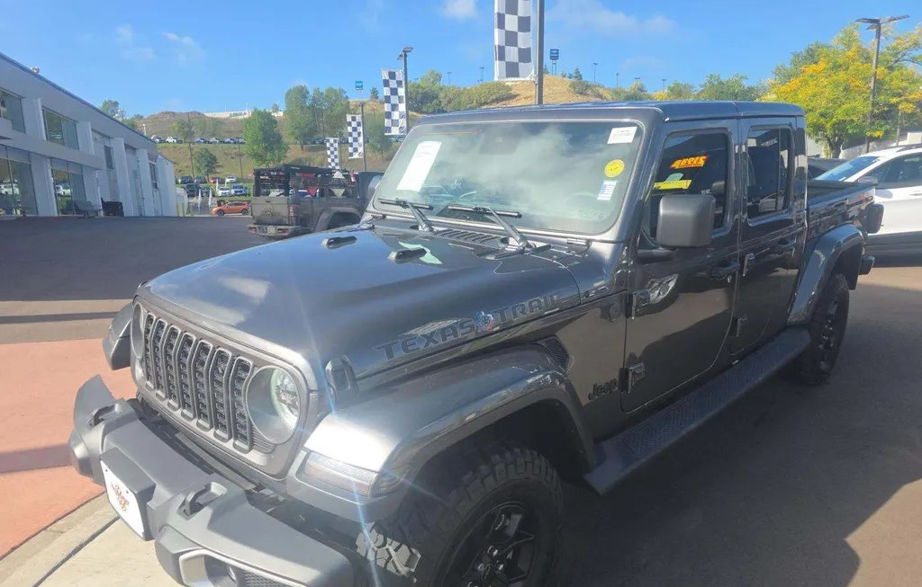 2025 JEEP GLADIATOR TEXAS TRAIL CREW CAB MEDIUM BED - 1