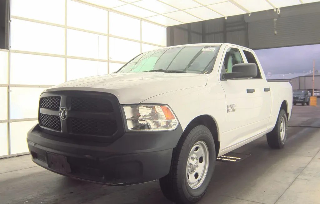 2017 RAM 1500 TRADESMAN EXTENDED CAB MEDIUM BED - 1