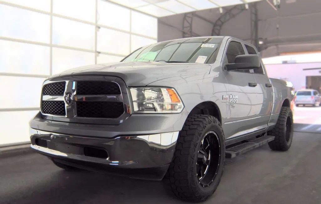 2021 RAM 1500 CLASSIC TRADESMAN EXTENDED CAB MEDIUM BED - 1